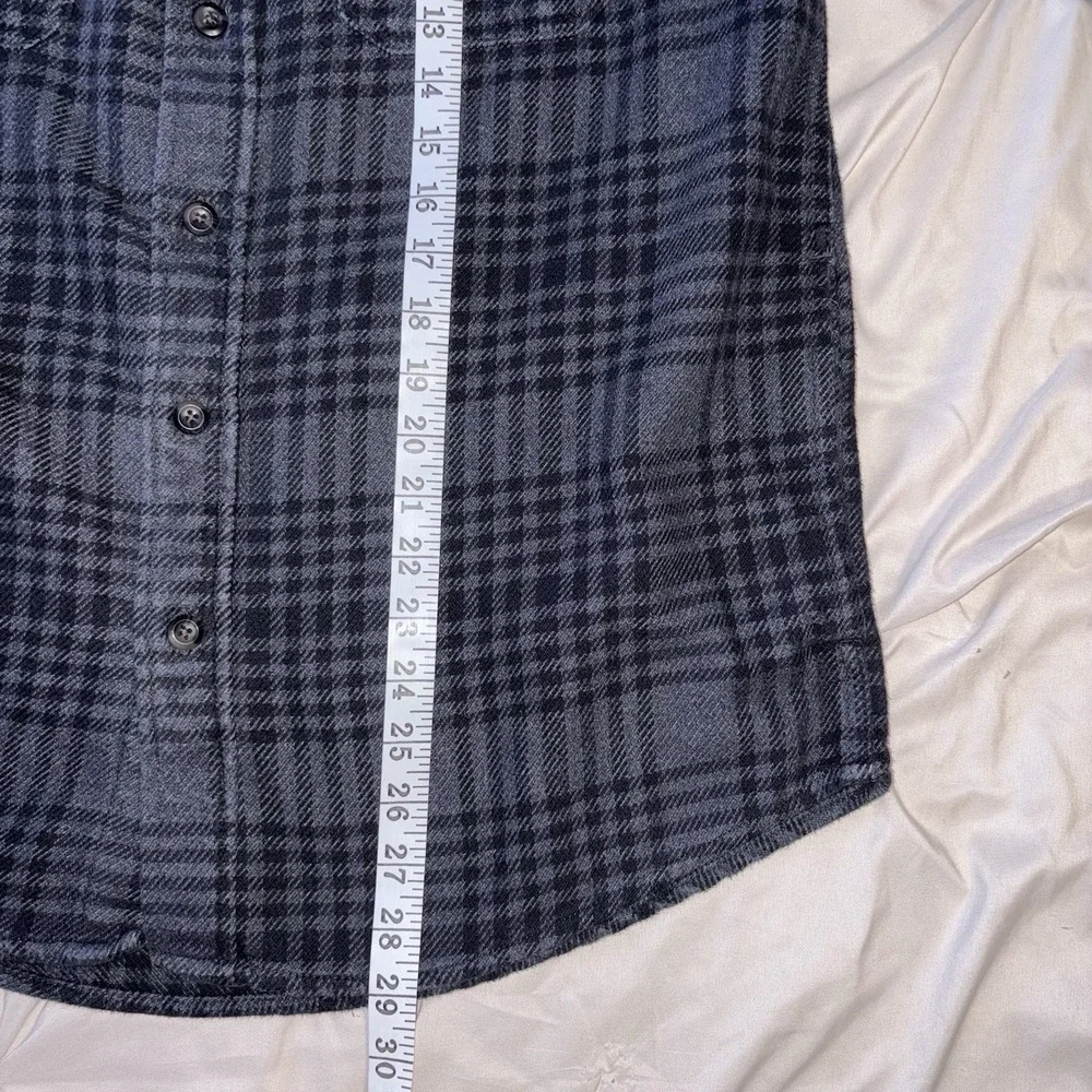 ORVIS Flannel Shirt Mens Medium Gray Plaid Long Sleeve Button Up Outdoor Casual